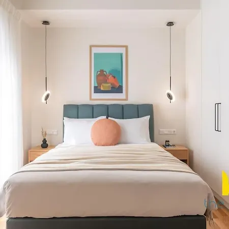 Romantic Nest With Electrical Fireplace Near Acropolis * Athens