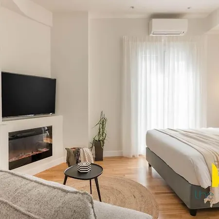 Apartment Romantic Nest With Electrical Fireplace Near Acropolis